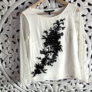 White House black market gorgeous delicate sheer sleeve black and warm white top